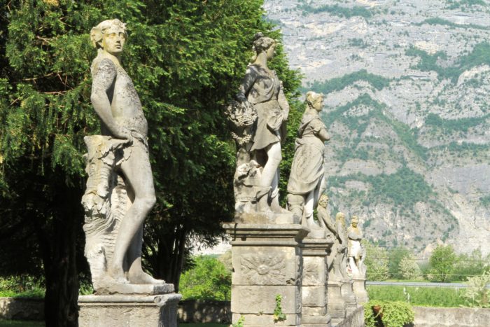 le statue del giardino 