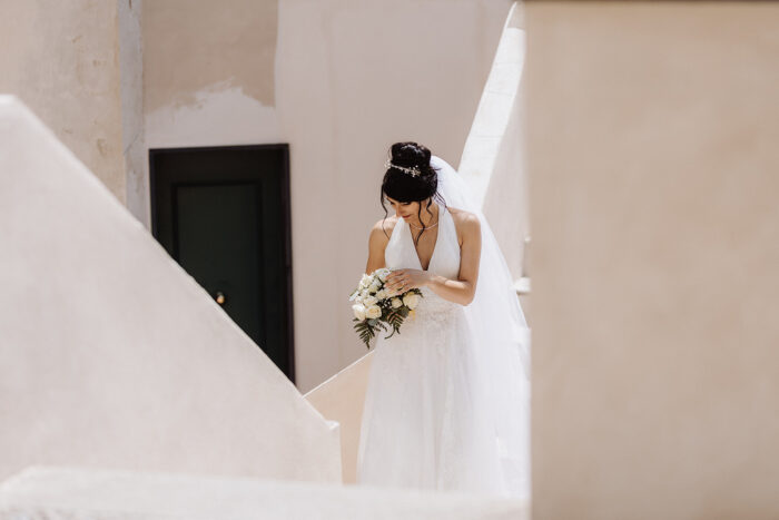 La sposa e il bouquet